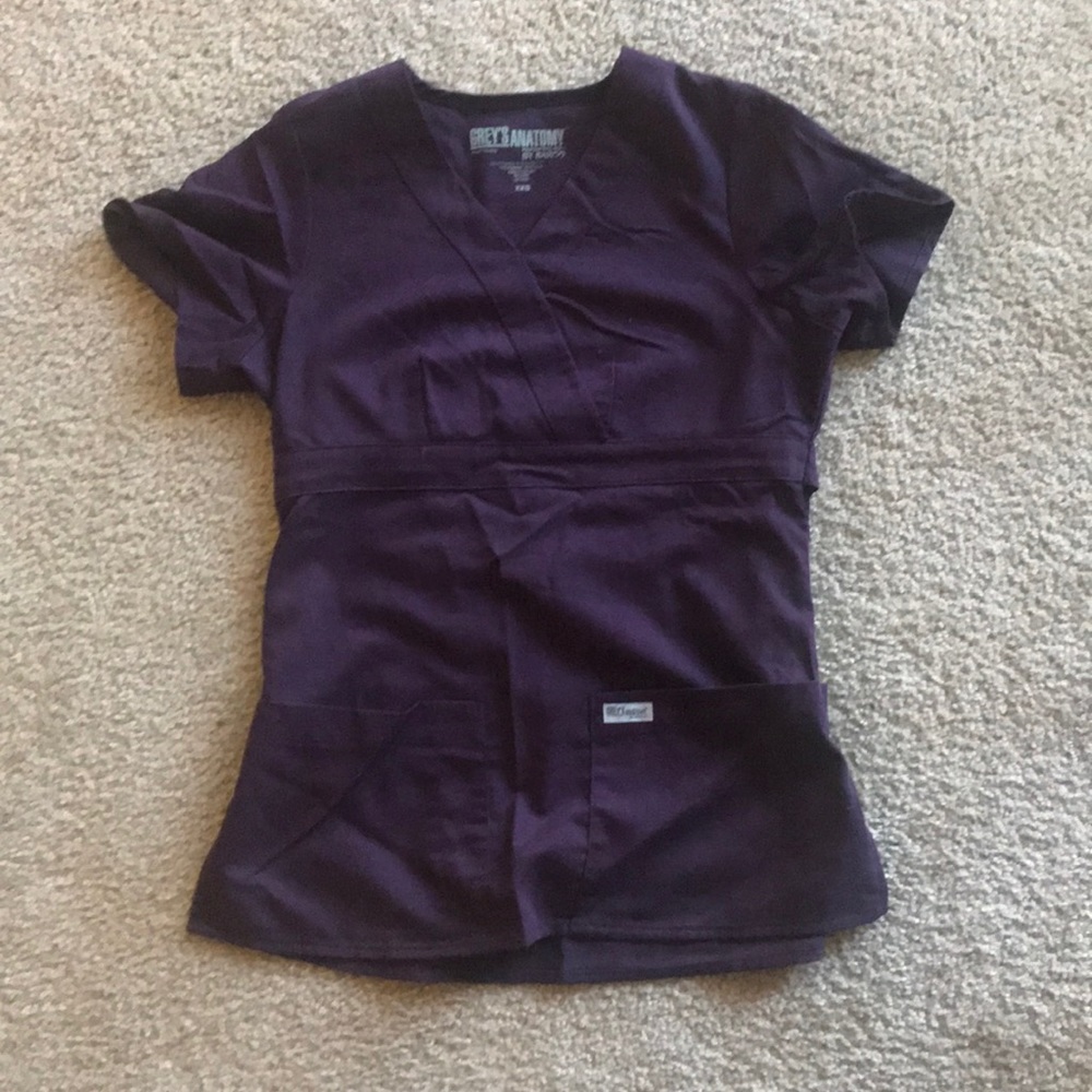 Grey’s anatomy mock wrap scrub top